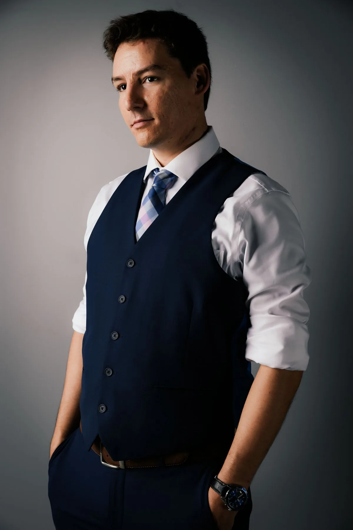 Michael Bloemeke, professional magician, studio headshot